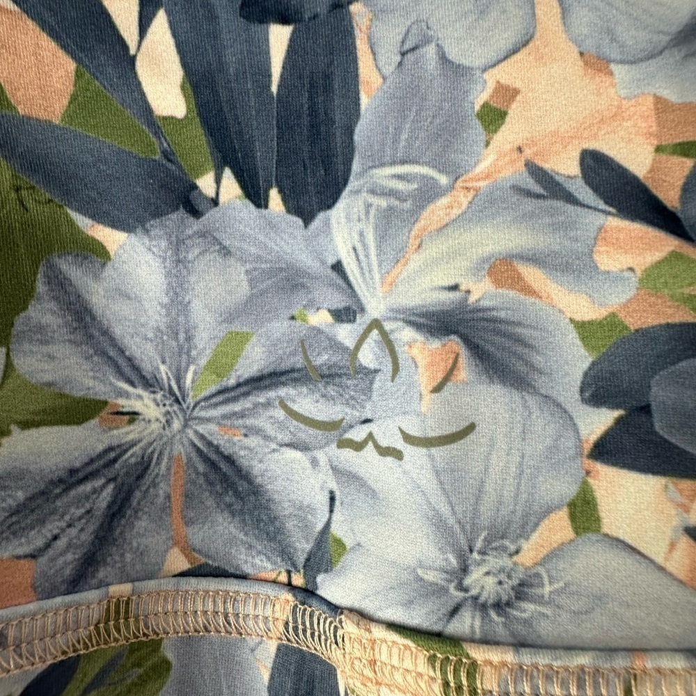 Beyond Yoga Floral Leggings Size Small NEW NWT - Picture 3 of 6